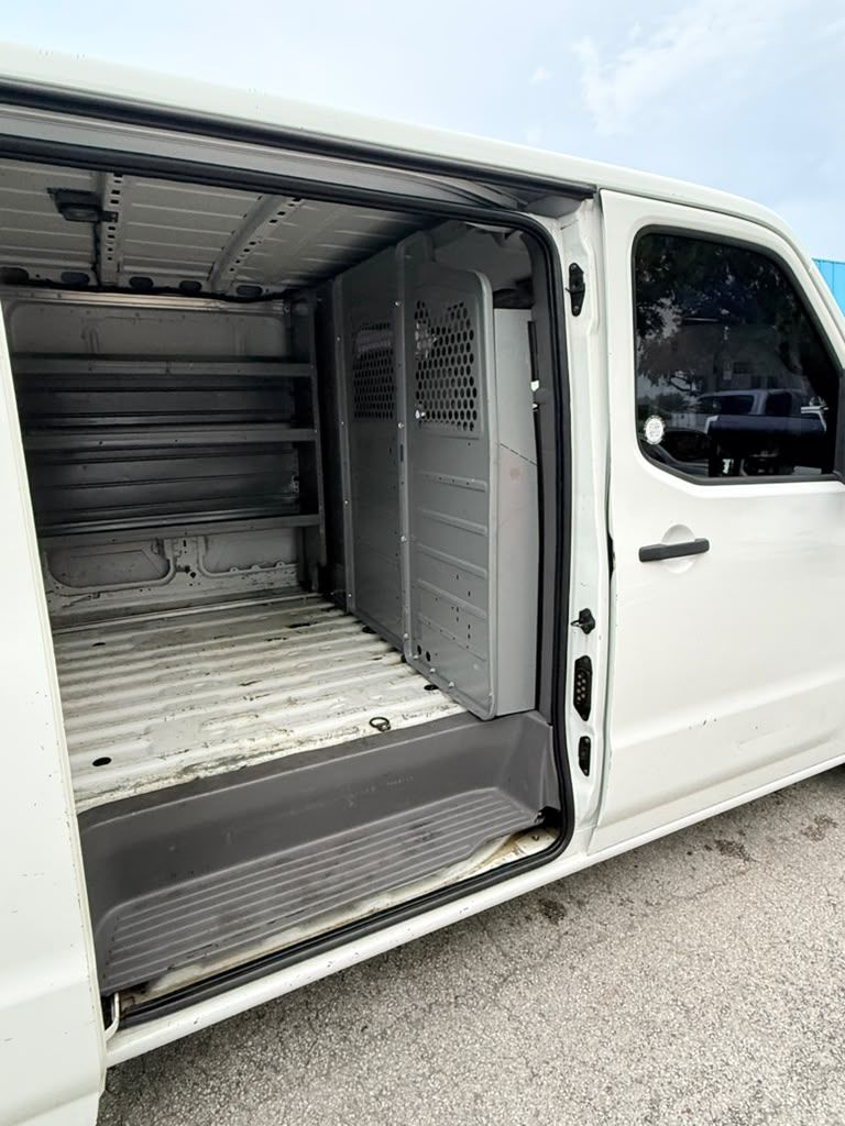 2017 Nissan NV Cargo SV - Photo 8